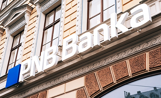 Apturēta "PNB bankas" darbība