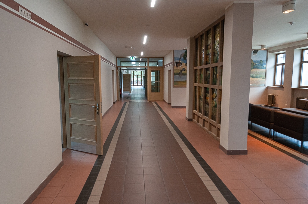 Jelgavas Valsts ģimnāzijā mācās vēdināt renovēto ēku