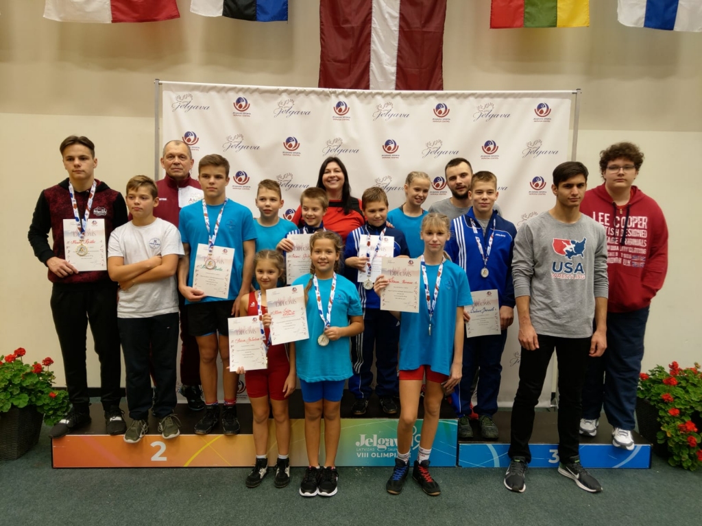 Jelgavas meistarsacīkstēs brīvajā cīņā pārstāvētas astoņas valstis (FOTO)