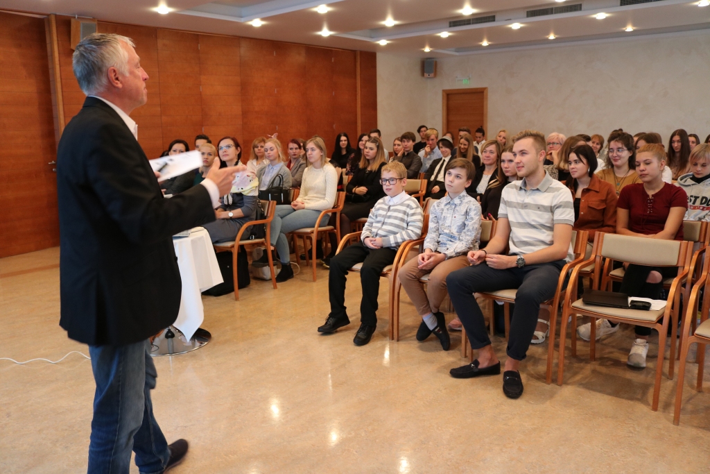 Apbalvoti konkursa “Radošā Zemgale” dalībnieki (FOTO)