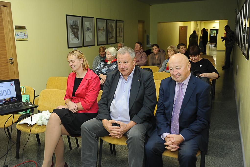 Sarkanais Krusts aicina iesaistīties jauniešus (FOTO)