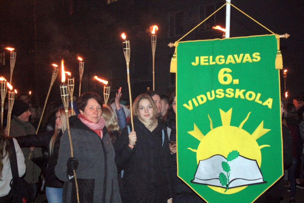 Valsts svētku mēnesis Jelgavas 6. vidusskolā