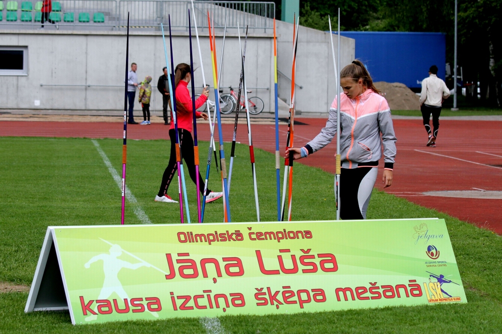 Zemgales Olimpiskā centra stadionam piešķirs Jāņa Lūša vārdu