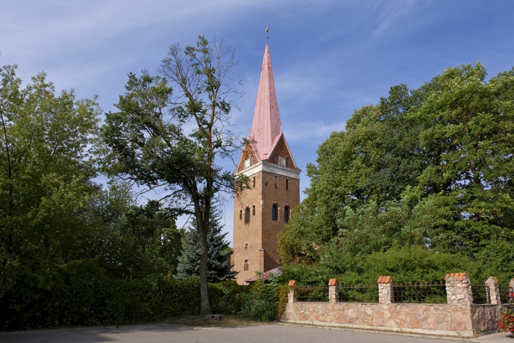 Jelgavas Sv. Annas baznīca atvērta apmeklētājiem arī piektdienās un sestdienās; piektdienu vakaros skanēs ērģeļmūzika; augustā notiks kino vakari