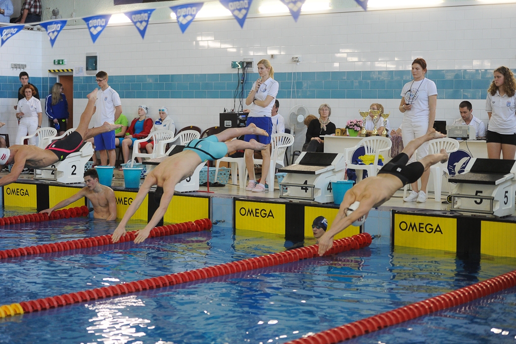 Rosina uz laiku aizliegt kolektīvos sporta treniņus iekštelpās