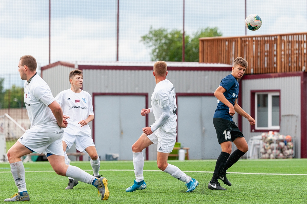 LFF pārtrauc sezonu vairākās līgās un visās jaunatnes čempionāta vecuma grupās