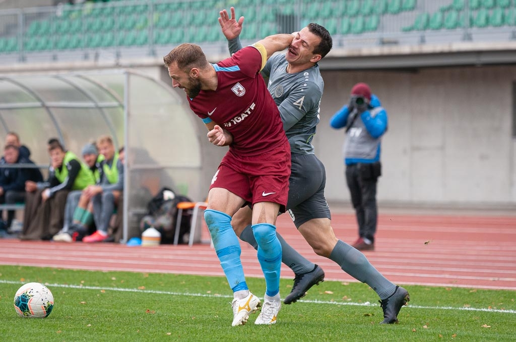 FK “Jelgava” jaunais sastāvs piekāpjas turnīra līderiem “Riga” FC (FOTO)