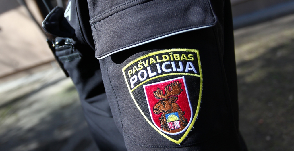 Jelgavas Pašvaldības policija par ierobežojumu neievērošanu svētku nedēļā sodījusi septiņas personas