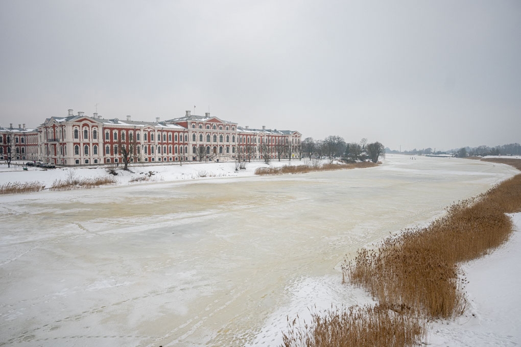 Uz Jelgavas ūdenstilpju ledus atrasties aizliegts!