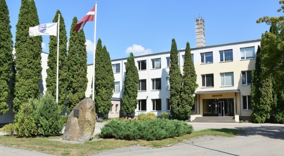 Staļģenē un Elejā iecerēts īstenot izglītības iestāžu investīciju projektus