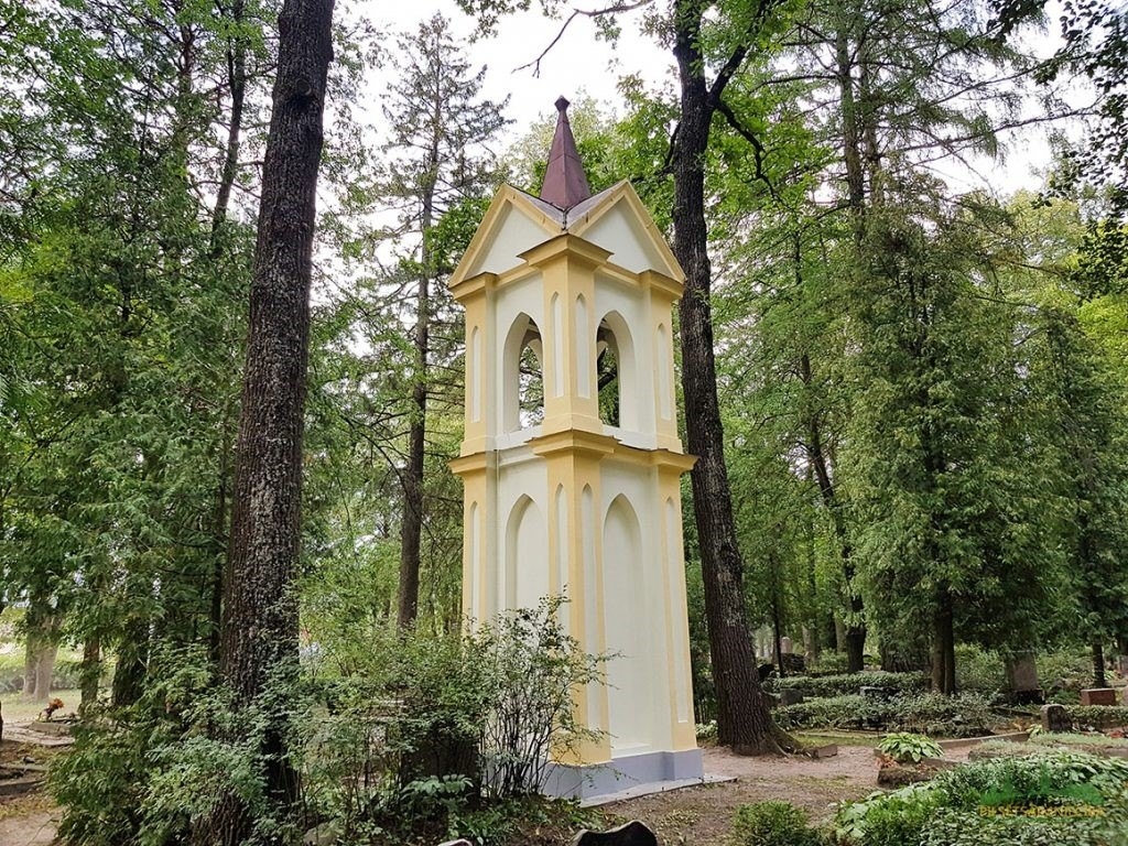 Kapusvētkos pie dzimtas kapiem nedrīkstēs pulcēties vairāk par desmit cilvēkiem no divām mājsaimniecībām