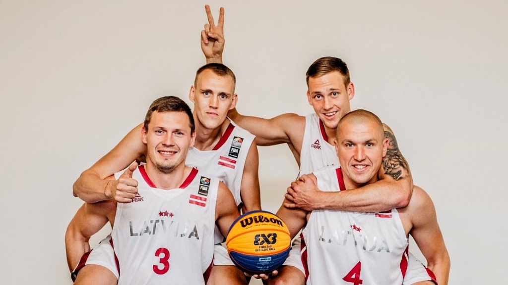 Latvijas 3x3 basketbolisti turpina gatavoties olimpiskajām spēlēm