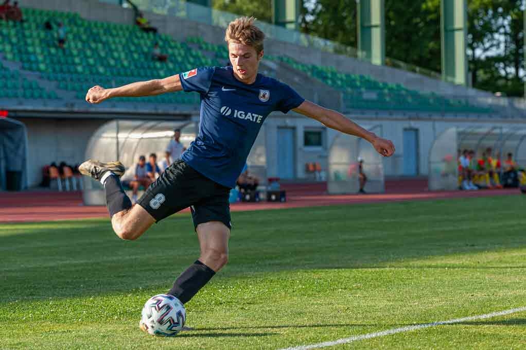 Futbola skola “Jelgava” iespaidīgi debitē 3. līgā