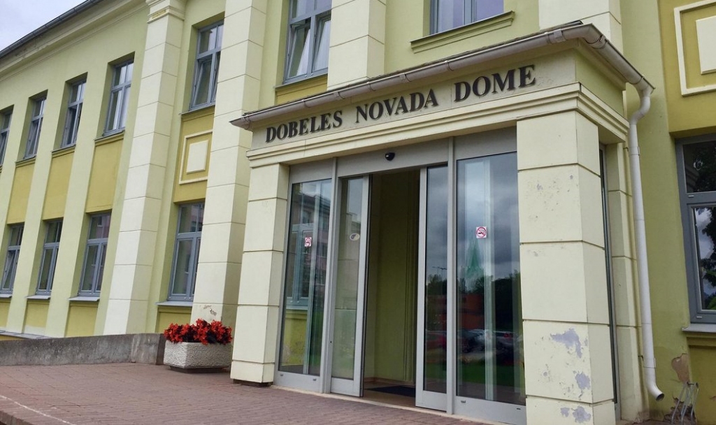 Dobeles novada dome ievēl divus izpilddirektora vietniekus