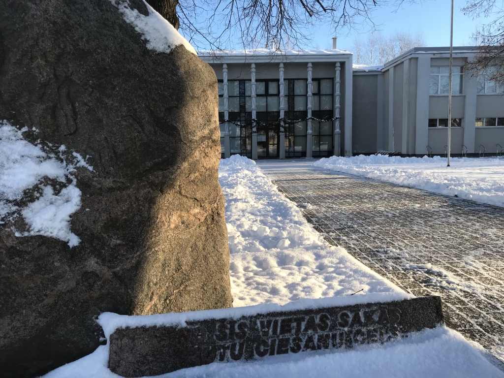 No Straumes muižas līdz cukurfabrikai un “Lauktehnikai”